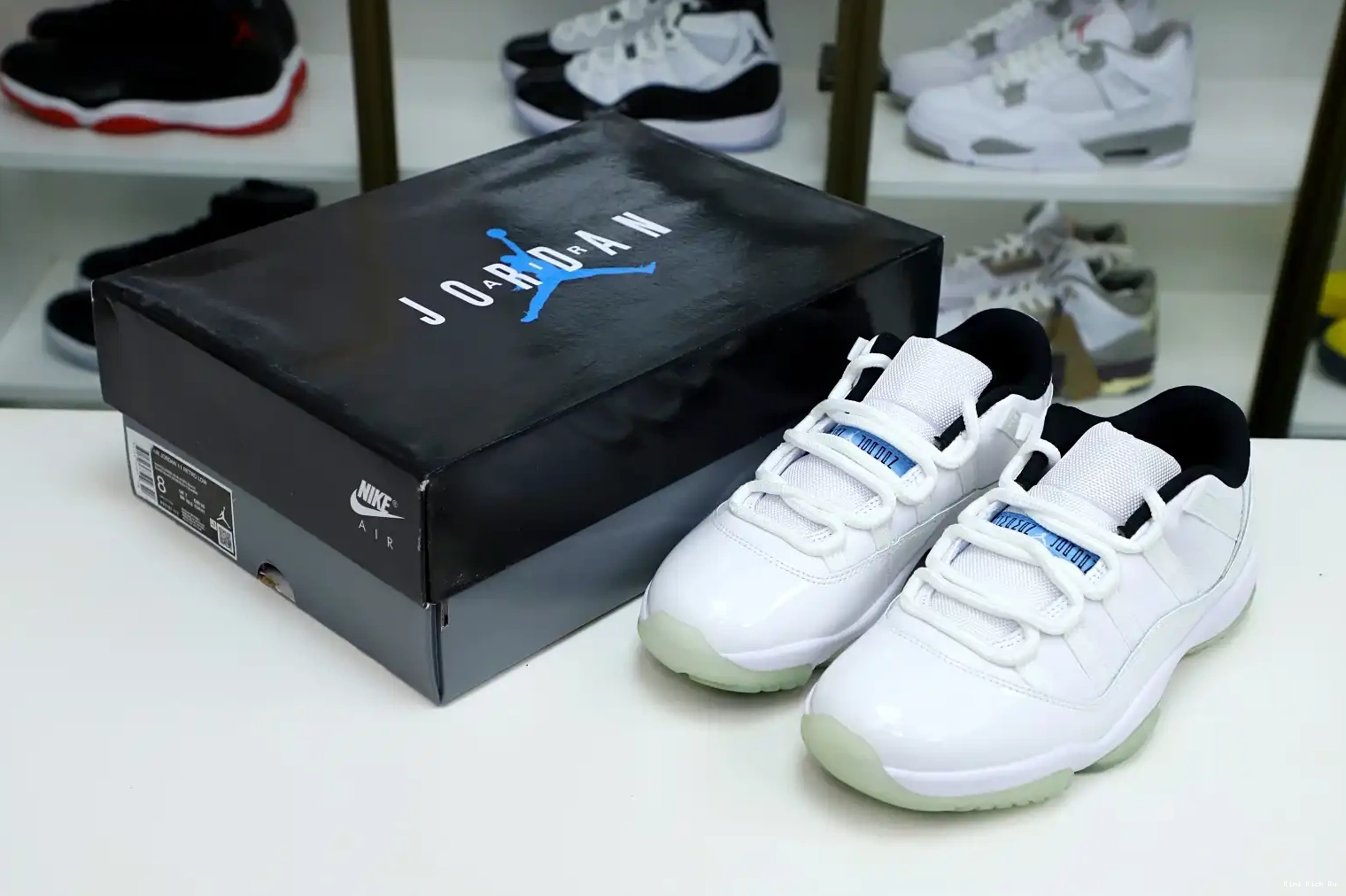 AIR LEGEND Kimikick JORDAN BLUE LOW 11 RETRO 0811
